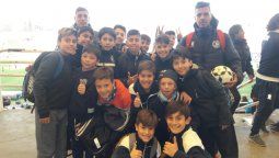Hay futuro: los peques ganaron el clásico y ¡se volvieron locos!