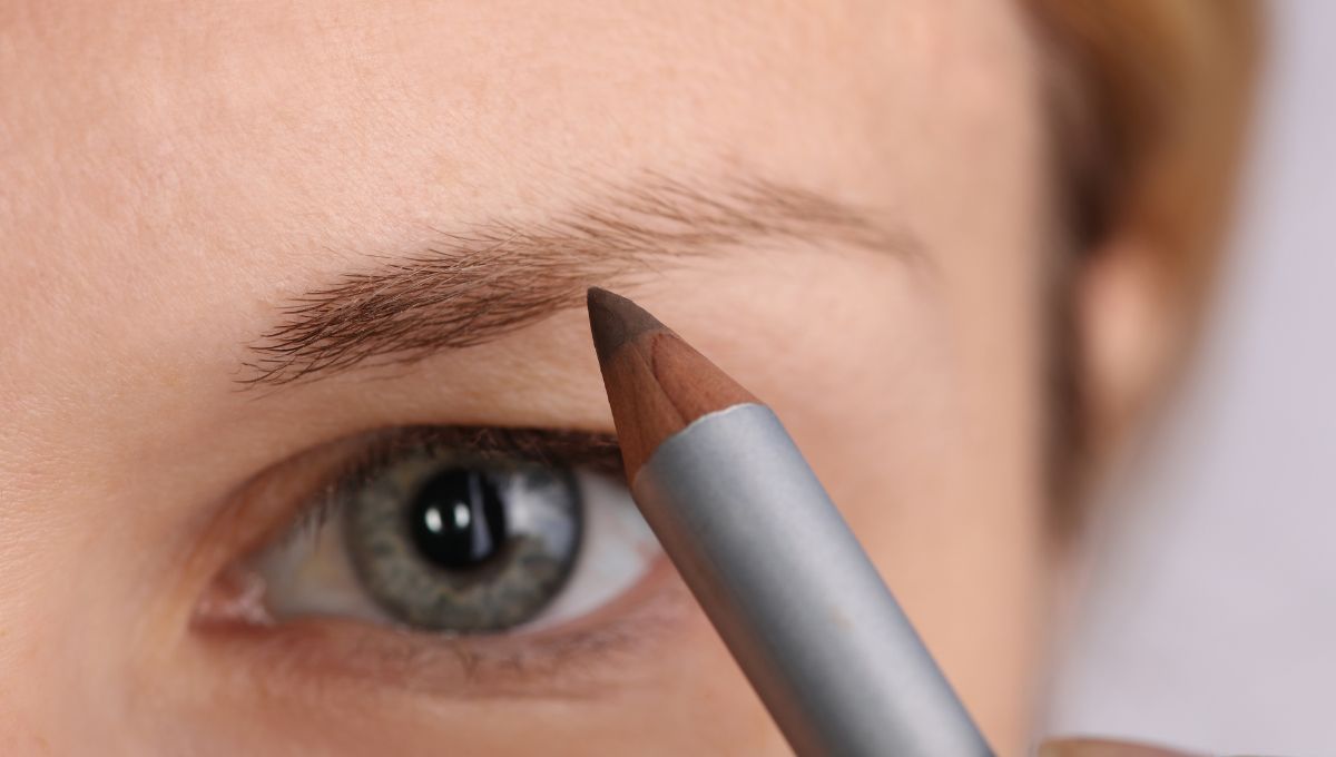Lápiz de cejas. Lápiz de cejas. 