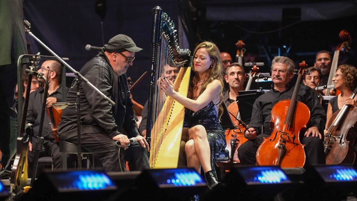 Daffuncchio en la voz y Sonia Álvarez en el arpa interpretaron Daffuncchio en la voz y Sonia Álvarez en el arpa interpretaron
