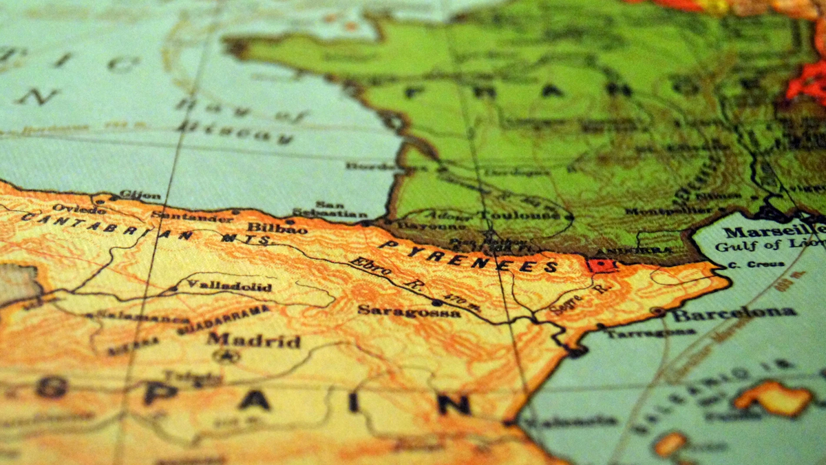 Conoce el origen de tu apellido a través del sitio web Geneanet. Conoce el origen de tu apellido a través del sitio web Geneanet.