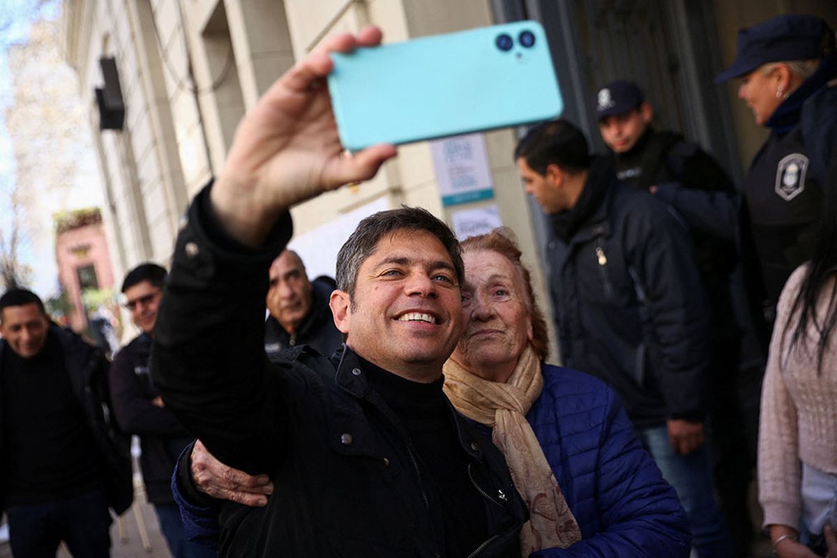 Axel Kicillof cierra la campaña en San Martín junto a Massa y Taiana.