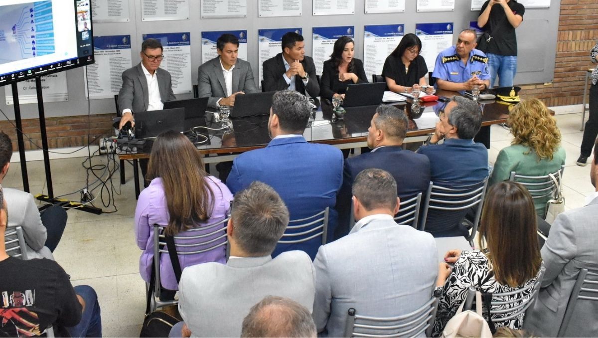 Mercedes Rus pasó por la Legislatura para presentar el presupuesto 2026 para el Ministerio de Seguridad. Mercedes Rus pasó por la Legislatura para presentar el presupuesto 2026 para el Ministerio de Seguridad.