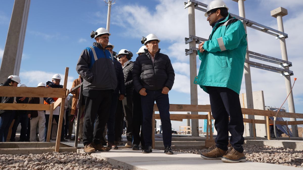 El parque solar El Quemado es parte de una política de estado mendocina que busca alcanzar los 700 MW renovables en el corto plazo. El parque solar El Quemado es parte de una política de estado mendocina que busca alcanzar los 700 MW renovables en el corto plazo.