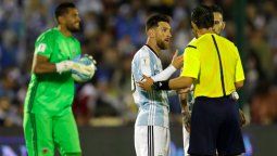 Siempre te hace ilusionar: el mano a mano de Messi ante Uruguay