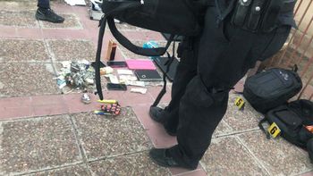 Un ladrón con mala suerte: lo vieron saliendo de una casa con elementos robados
