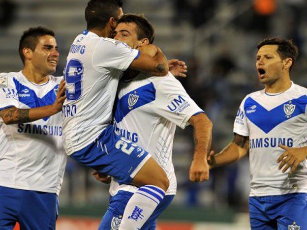 El golpeado Vélez cuida jugadores frente al entonado Rosario Central
