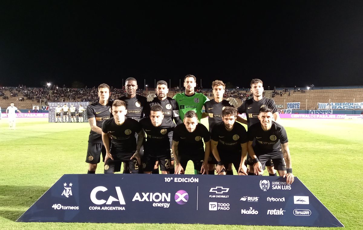 San Lorenzo sufrió una dura eliminación de la Copa Argentina ante Racing de Córdoba