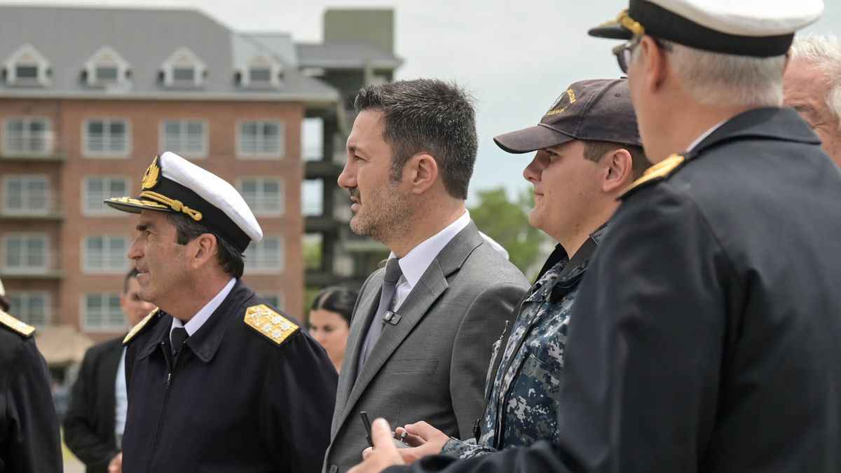 Luis Petri aspira a convertirse en diputado nacional. Encabeza la lista de La Libertad Avanza + Cambia Mendoza. Luis Petri aspira a convertirse en diputado nacional. Encabeza la lista de La Libertad Avanza + Cambia Mendoza.