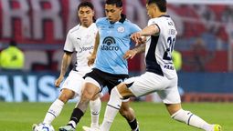 Belgrano se lució en Rosario y le ganó 2 a 0 a Independiente de Avellaneda por los octavos de final de la Copa Argentina 2025.