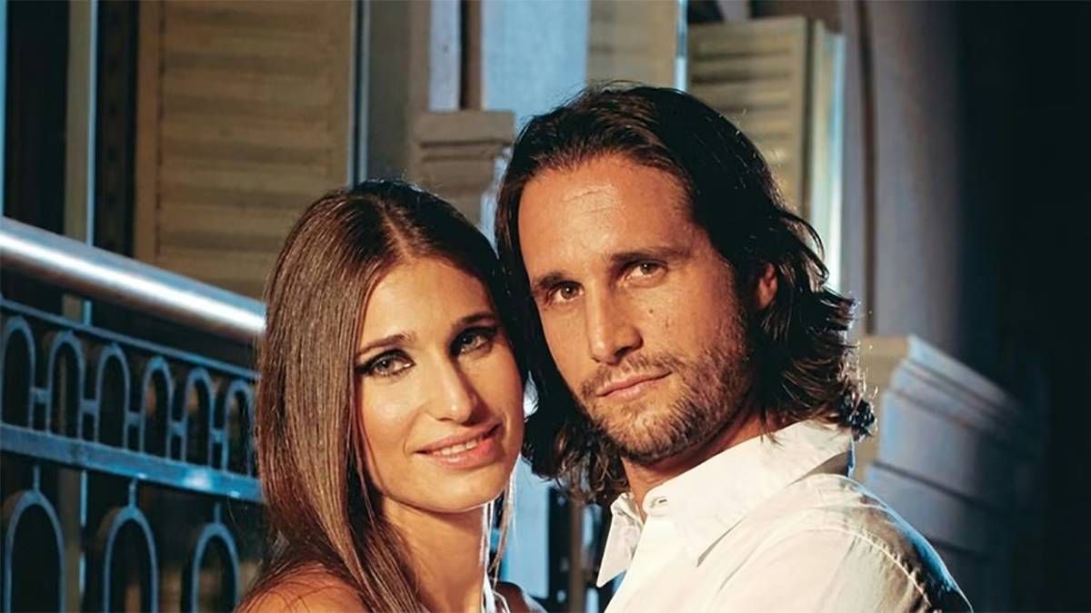 Romina Yan y Darío Giordano se casaron en 1998. Tras la muerte de la actriz en 2010, él rehizo su vida afrontando denuncias de maltrato por parte de 2 de sus 3 hijos. Romina Yan y Darío Giordano se casaron en 1998. Tras la muerte de la actriz en 2010, él rehizo su vida afrontando denuncias de maltrato por parte de 2 de sus 3 hijos.