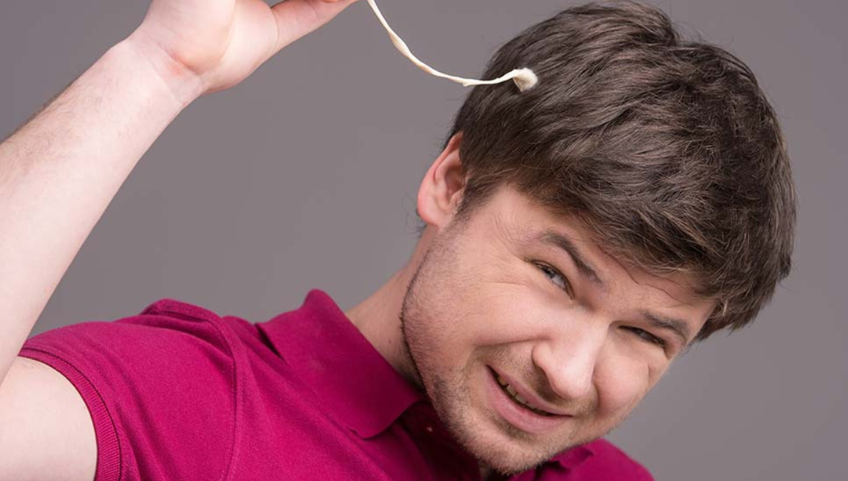 Cómo sacar el chicle del cabello en menos de 2 minutos