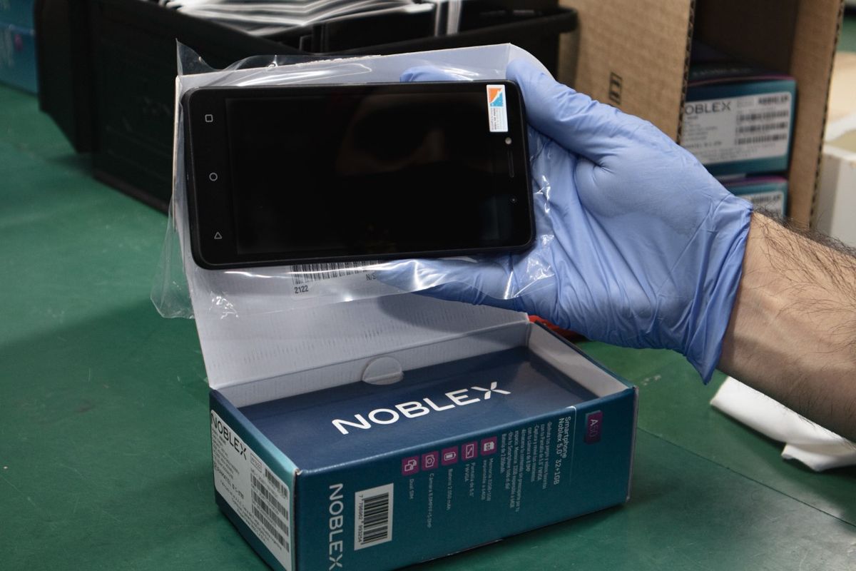 Economía. Fabricarán celulares en el país y costarán menos de $20.000.