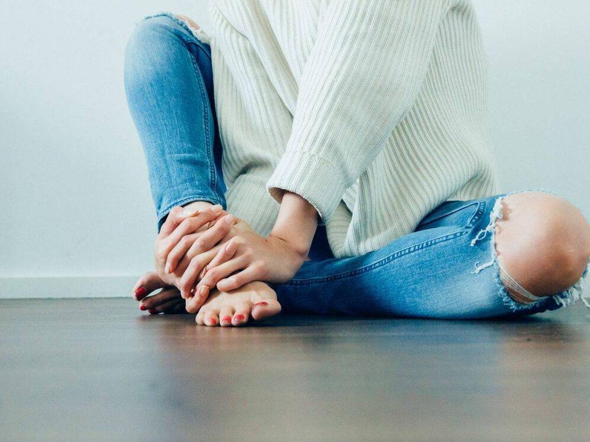 Estas razones pueden provocar que tus pies siempre estén fríos. Estas razones pueden provocar que tus pies siempre estén fríos.