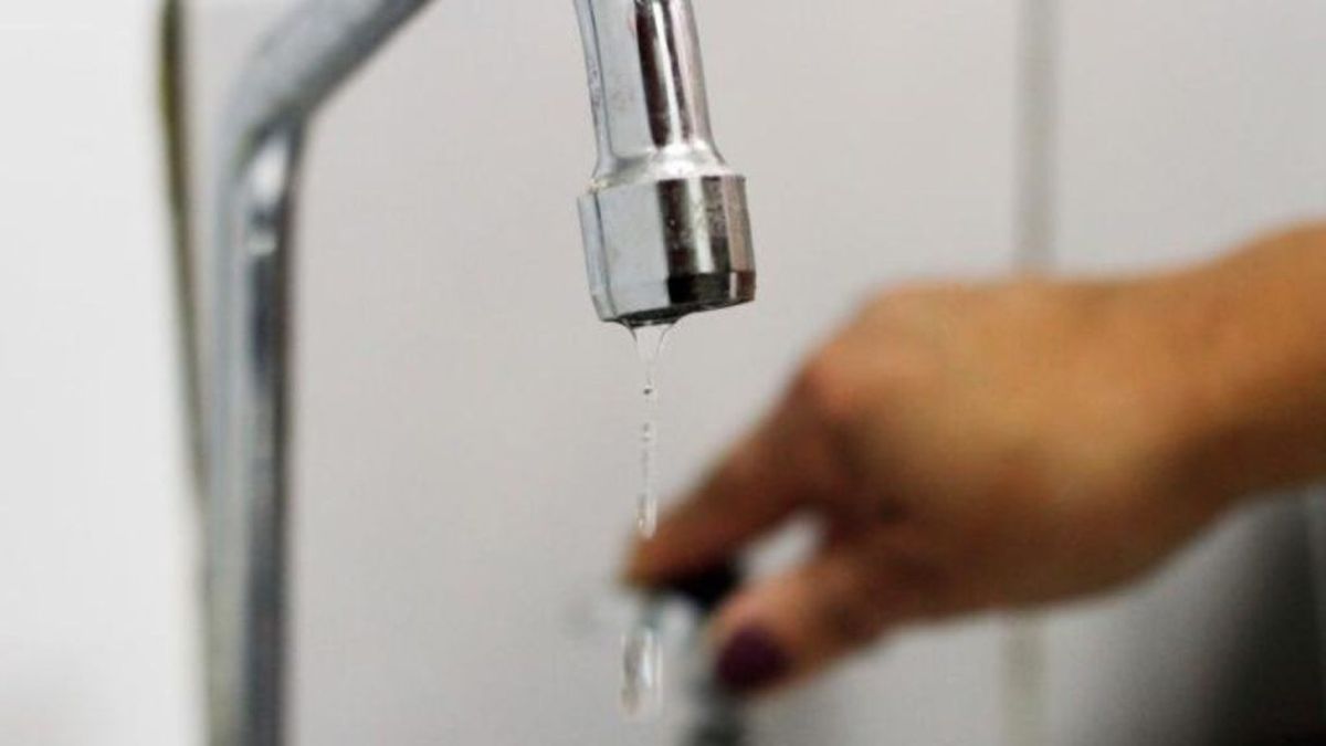 El corte de agua potable previsto por AYSAM fue suspendido nuevamente. El corte de agua potable previsto por AYSAM fue suspendido nuevamente.