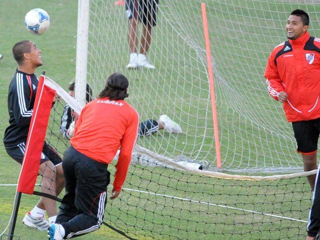 El Pelado Almeyda repetiría la fórmula ganadora ante Aldosivi