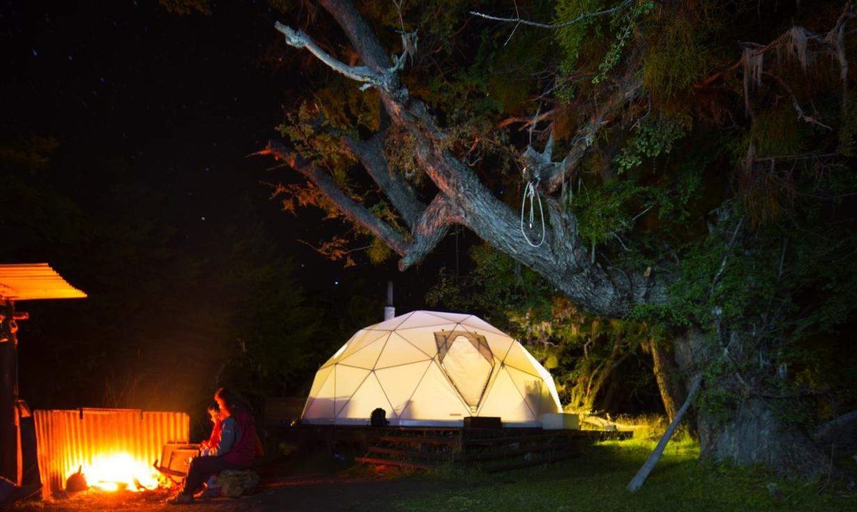 Hay diferentes tipos de experiencia a la hora de ir de camping. Hay diferentes tipos de experiencia a la hora de ir de camping.