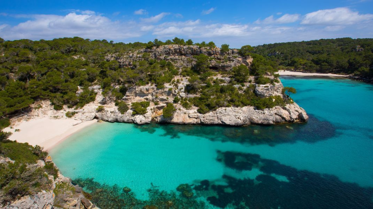 La cala más bonita y secreta de todo España está en Menorca.