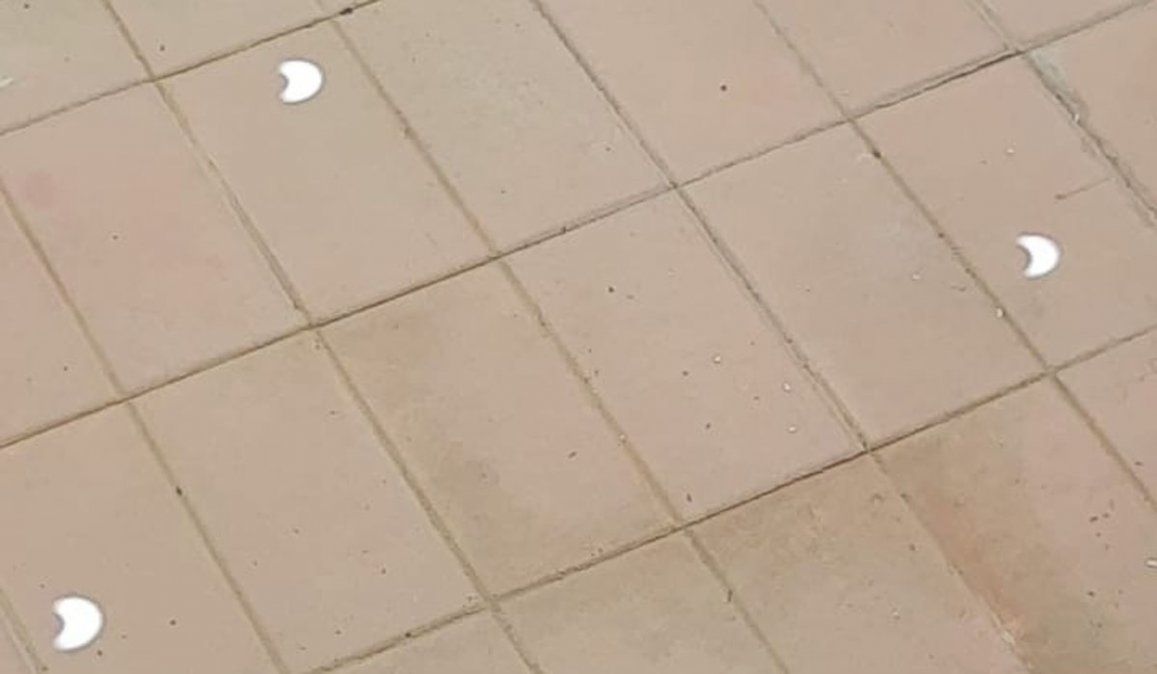 Mendoza: el extraño efecto del eclipse solar en las sombras. Foto @bearbuenosaires