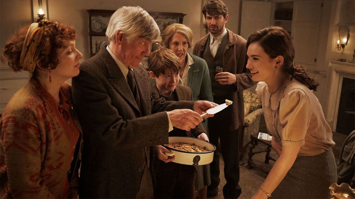 Lily James la rompe con su papel protagónico en esta película de Netflix. Lily James la rompe con su papel protagónico en esta película de Netflix.