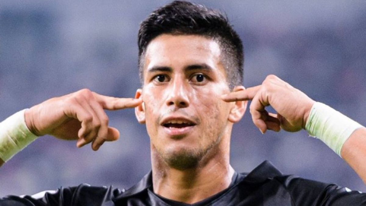 Maxi Meza vuelve al fútbol argentino para reforzar a River. Maxi Meza vuelve al fútbol argentino para reforzar a River.