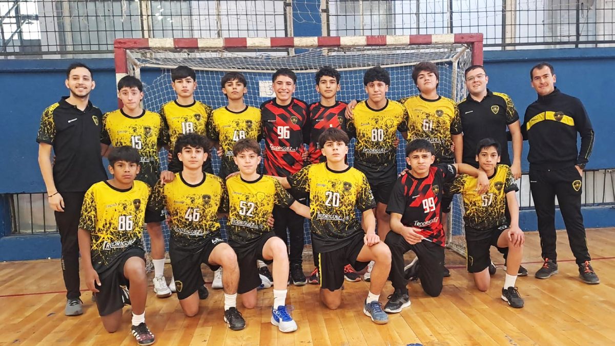Los cadetes de la Muni de San Martín definen la final del Apertura con su par de Tunuyán. Los cadetes de la Muni de San Martín definen la final del Apertura con su par de Tunuyán.