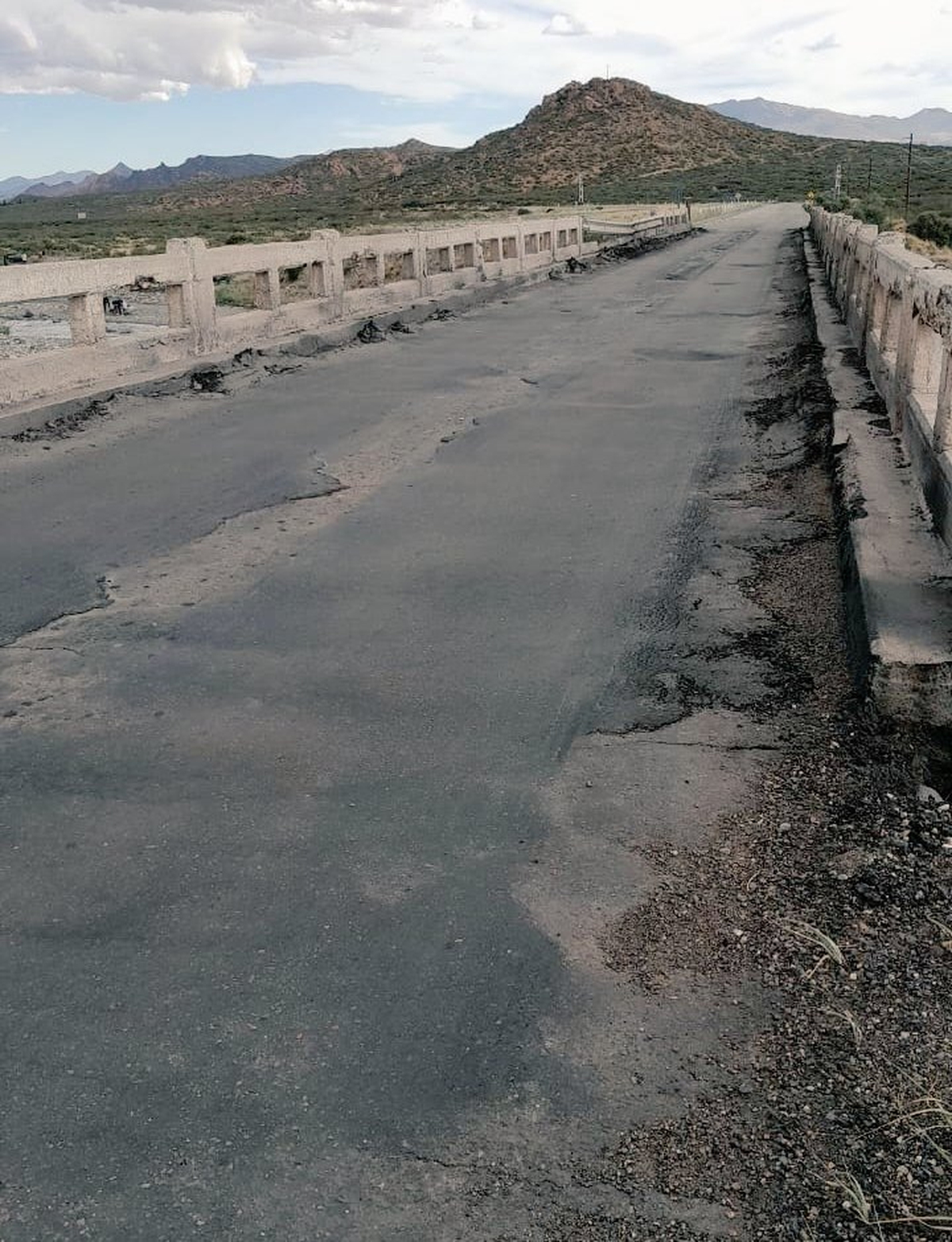 La foto de un puente sobre ruta 40 que publicó Ojeda.