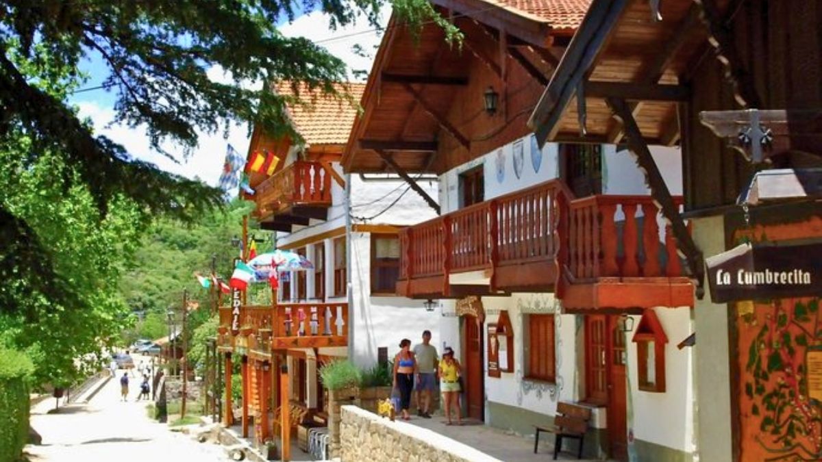 Además de ríos, este pueblo es muy pintoresco. Además de ríos, este pueblo es muy pintoresco.