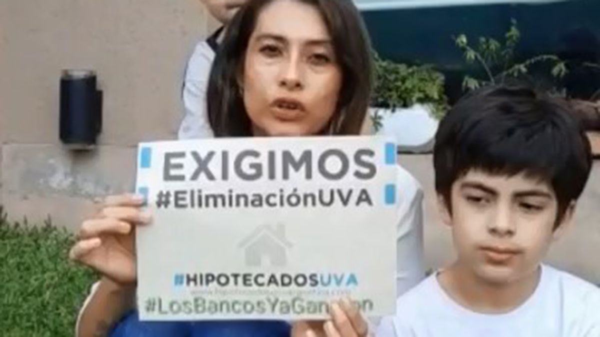 Los hipotecados con créditos UVA, apelaron a un video que protagonizaron sus hijos para pedirle al presidente Alberto Fernández que modifique el sistema por el que se actualizan las cuotas.