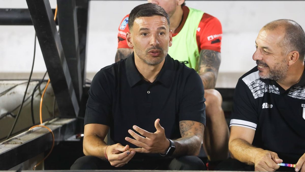 Ariel Broggi, entrenador de Gimnasia y Esgrima.