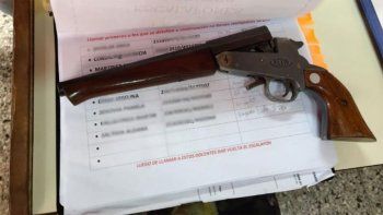Una nena de cuarto grado  amenazó a sus compañeros con un arma en la escuela