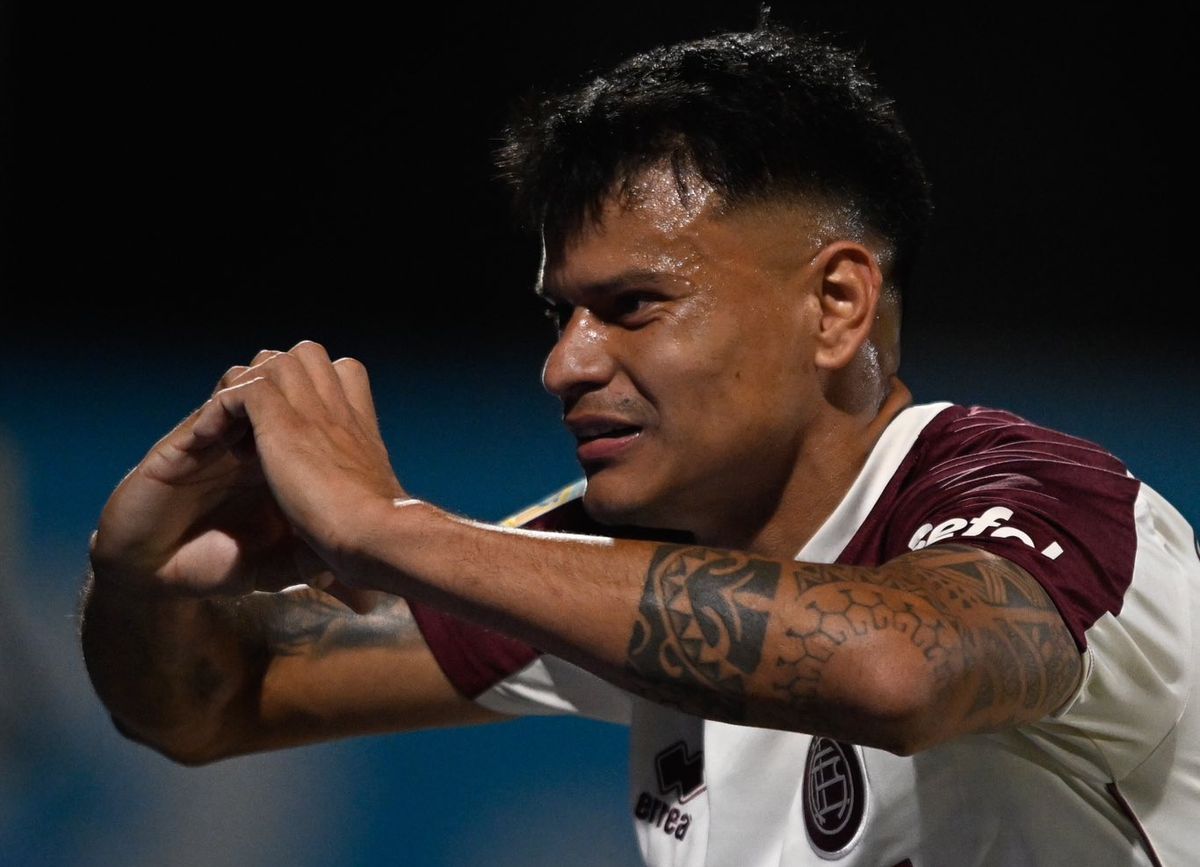 Lanús está a un punto del Tomba.