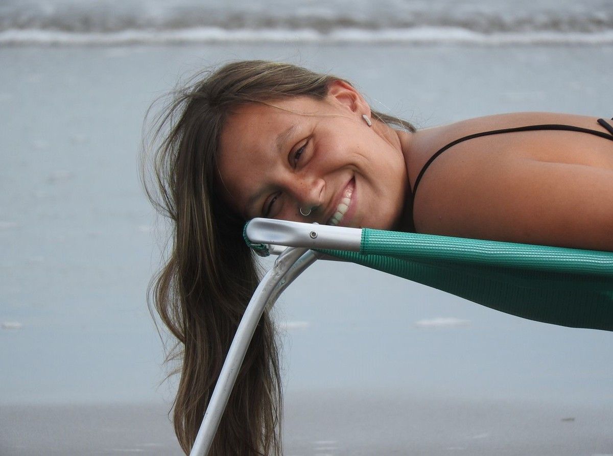 Trágico. Una joven periodista murió al caer en un acantilado de 25 metros en Mar del Plata. Trágico. Una joven periodista murió al caer en un acantilado de 25 metros en Mar del Plata. 