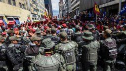 Señales de distensión lanzan Nicolás Maduro y opositores