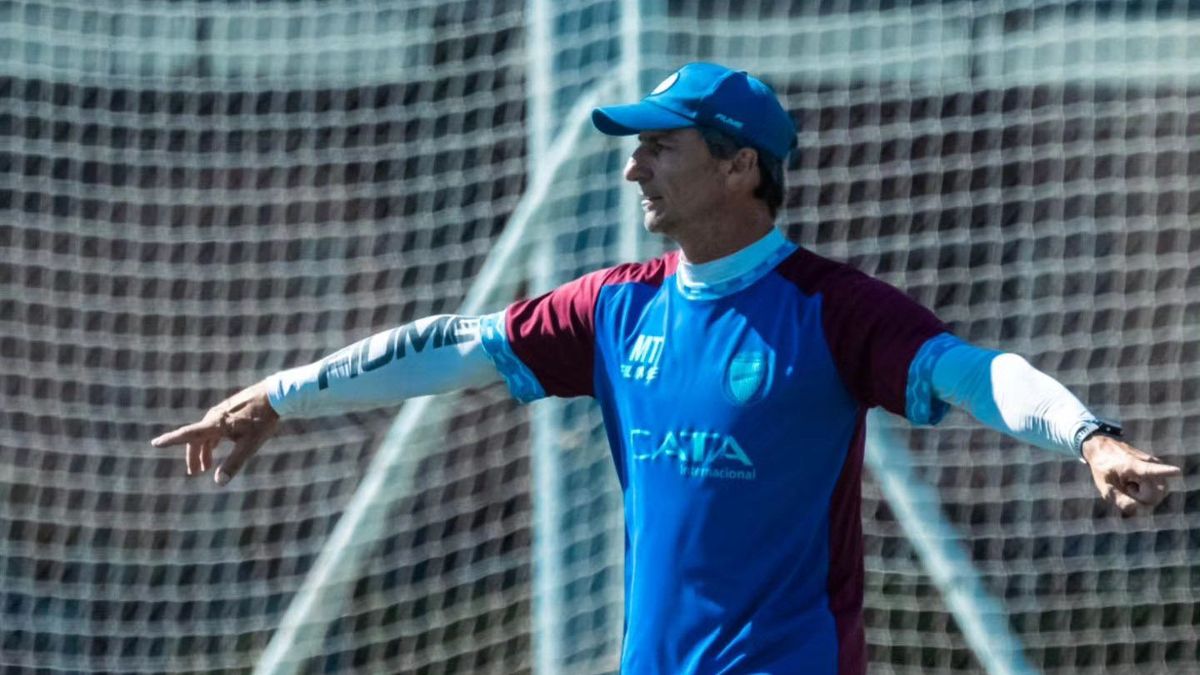 Mariano Toedtli es el DT del Tomba que tendrá su debut en la Primera Nacional.