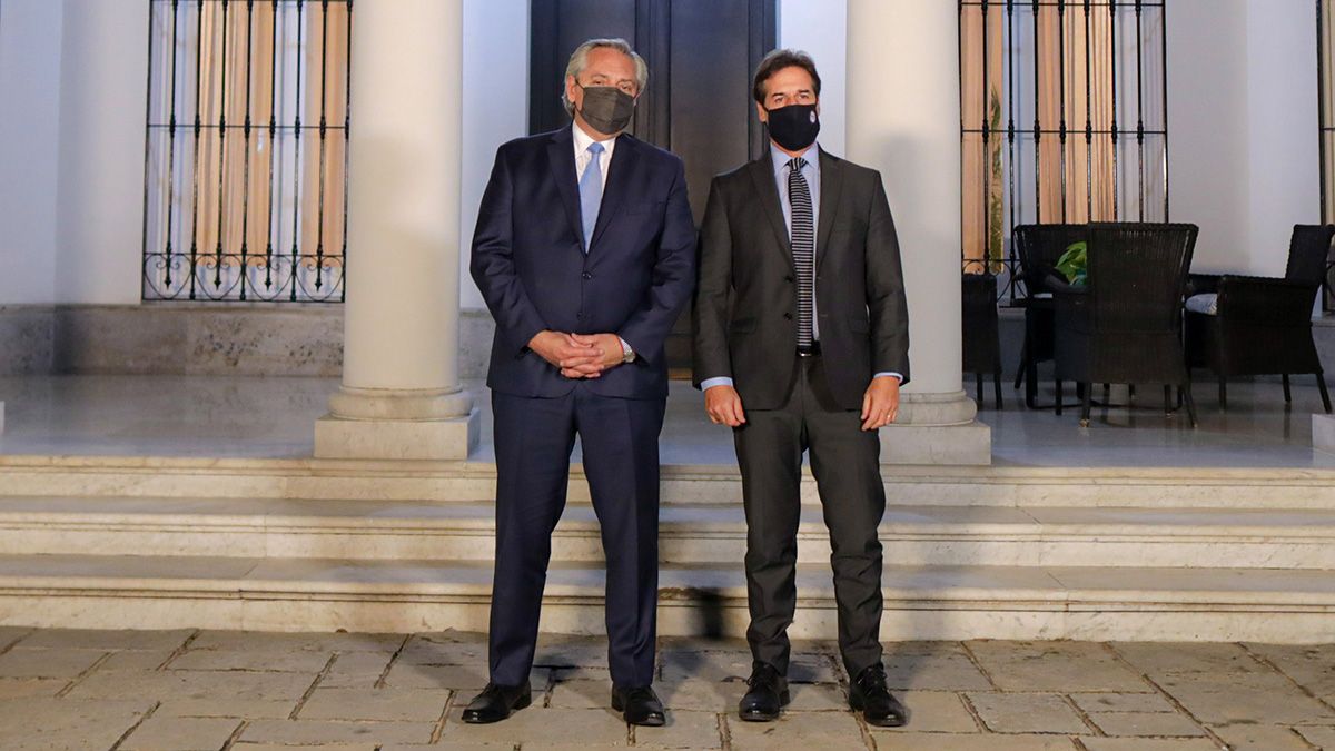 Alberto Ferández y Luis Lacalle Pou.