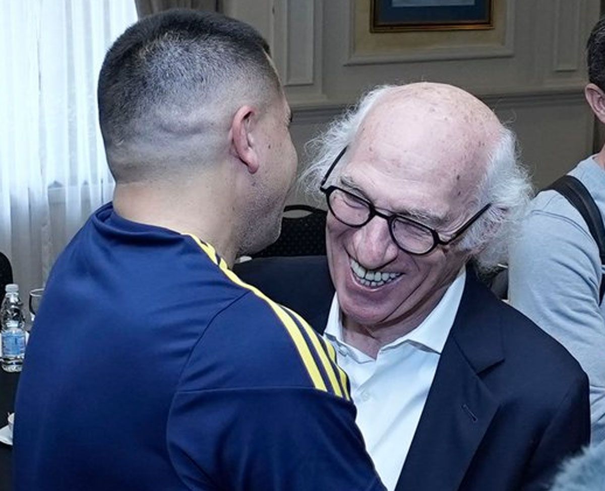 Juan Román Riquelme piensa en Carlos Bianchi, más allá de quien sea el DT Juan Román Riquelme piensa en Carlos Bianchi, más allá de quien sea el DT