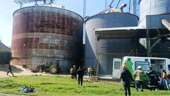 Un operario de 35 años murió al quedar sepultado en un silo de una planta de cereales