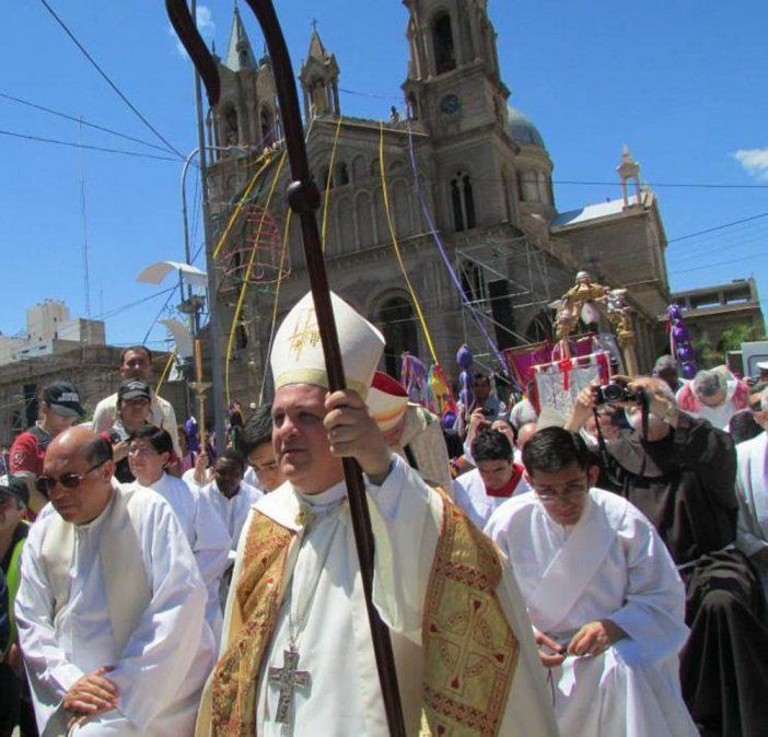 El nuevo arzobispo de Mendoza asume a las 11 en El Challao