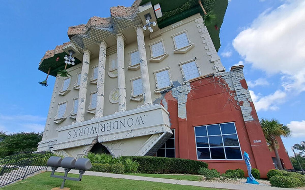 La casa invertida en Florida se llama WonderWorks. Imagen: WonderWorks. La casa invertida en Florida se llama WonderWorks. Imagen: WonderWorks.