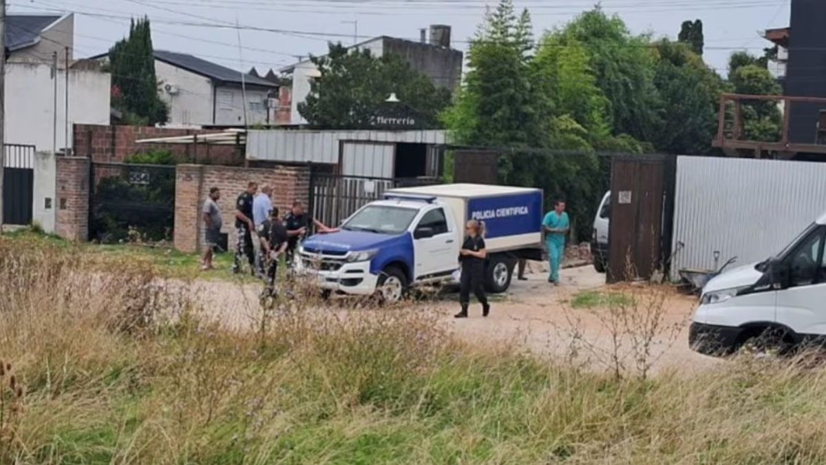 Asfixiado: un hombre fue encontrado asesinado en su casa, desnudo, maniatado y amordazado