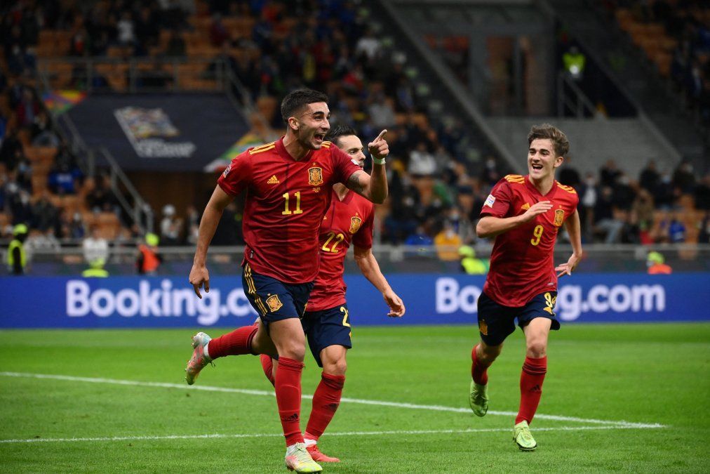España cortó el invicto de Italia y es finalista