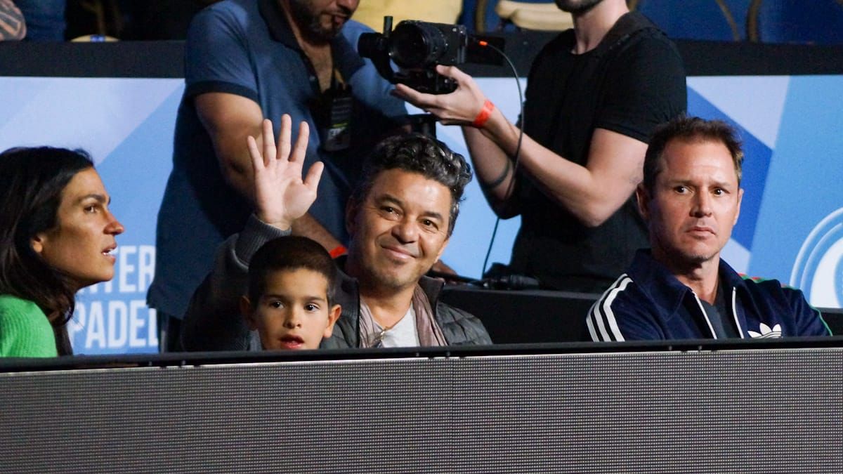 Desfile de figuras en las semis del Mendoza Premier Pádel 2023: Marcelo Gallardo, Jorge Brito (Banco Macro y River Plate), infuencers y más. Fotos: Nicolás Ríos.