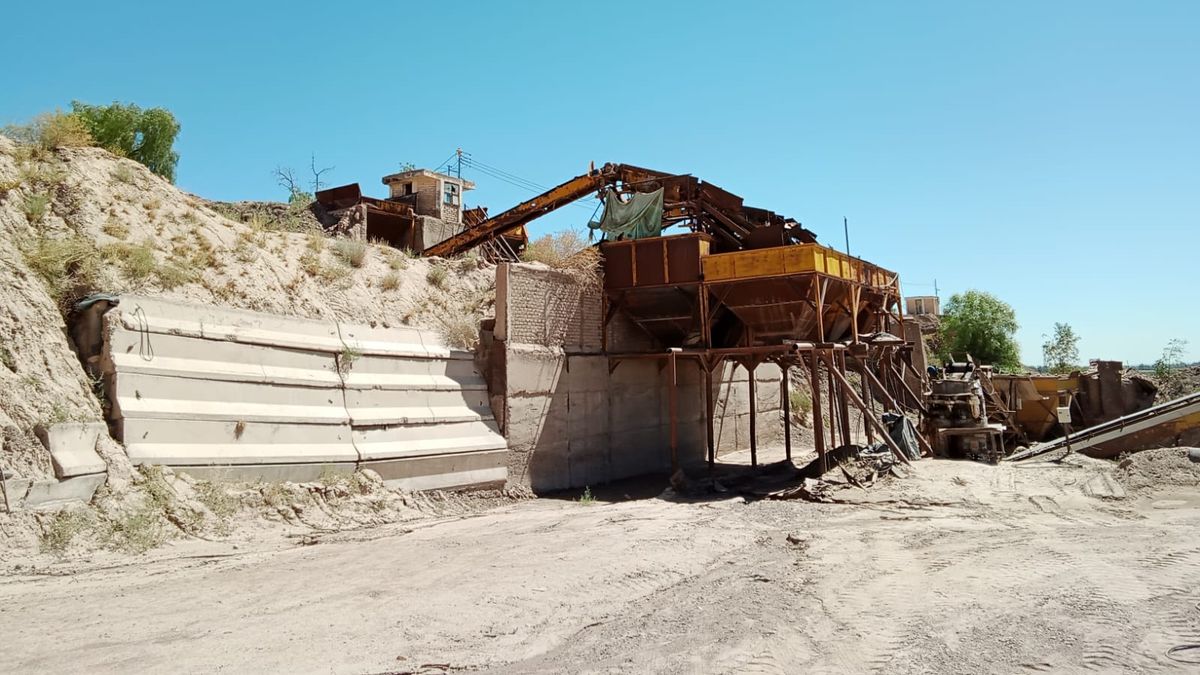 Se realizaron 17 inspecciones en minas de Mendoza y ordenaron el cese en dos. Se realizaron 17 inspecciones en minas de Mendoza y ordenaron el cese en dos.