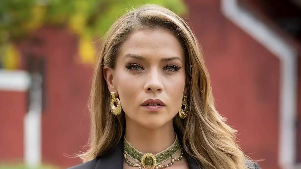 Carolina Miranda, protagonista de Perfil Falso, la miniserie erótica de Netflix.