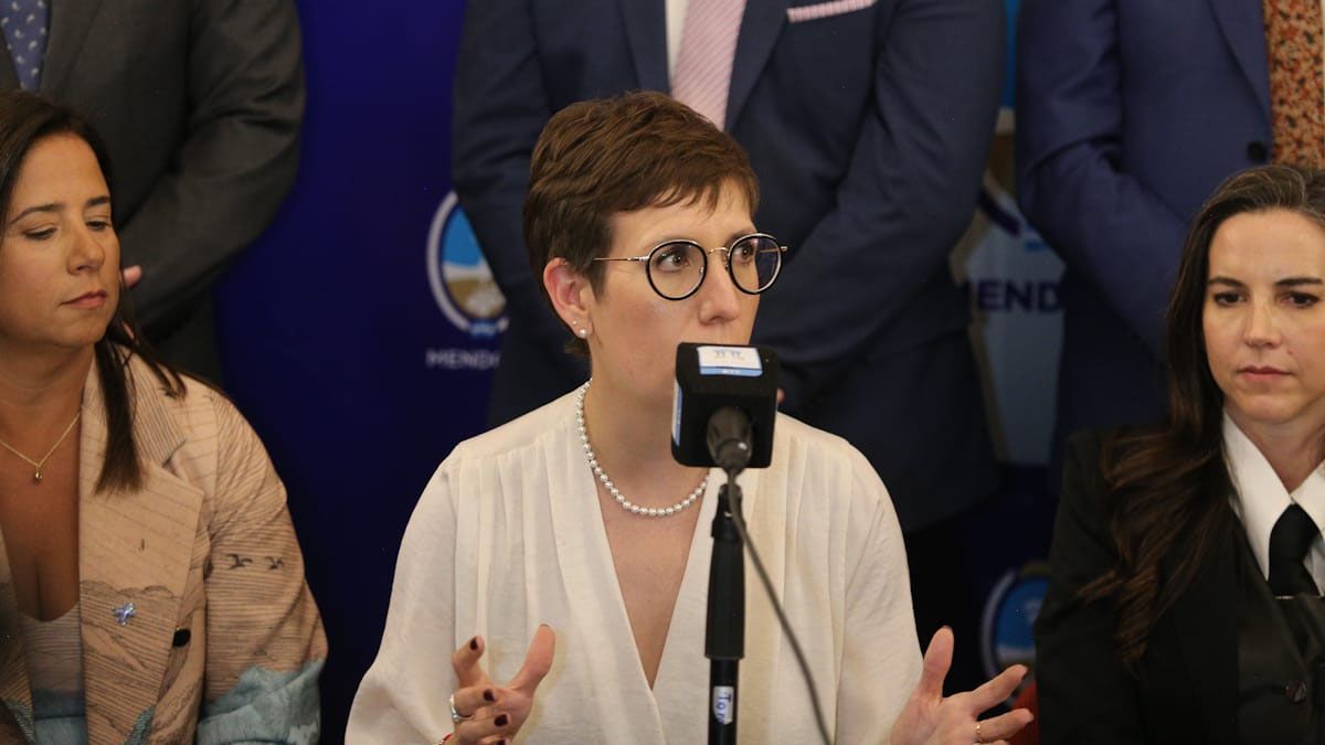 Jimena Latorre, ministra de Energía y Ambiente, subrayó que consolidar los datos que maneja la provincia es un objetivo clave para mejorar la toma de decisiones. Jimena Latorre, ministra de Energía y Ambiente, subrayó que consolidar los datos que maneja la provincia es un objetivo clave para mejorar la toma de decisiones.