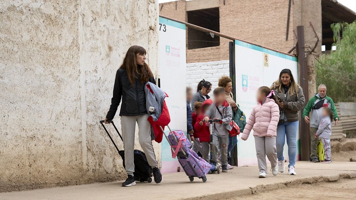 Algo más de 20.000 alumnos se quedaron afuera del beneficio del voucher educativo en Mendoza.