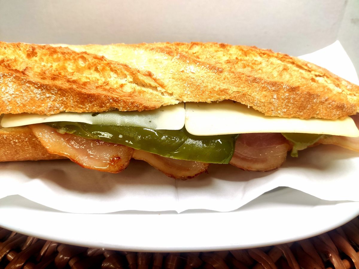 Este bocadillo te enloquecerá.