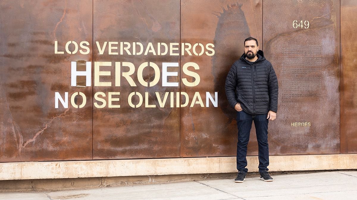 El Memorial de Malvinas del parque Central ganó el premio a la mejor obra pública de la región.