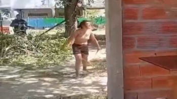 Detuvieron a una madre que dejó a su hijo desnudo y atado para ir a comprar droga