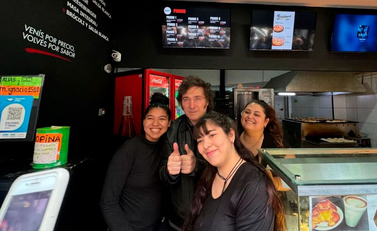 El presidente volvió a cargar contra las universidades en una entrevista radial. El presidente volvió a cargar contra las universidades en una entrevista radial.